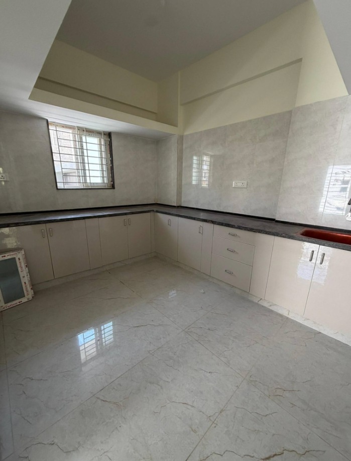 2 BHK APARTMENT / FLAT
