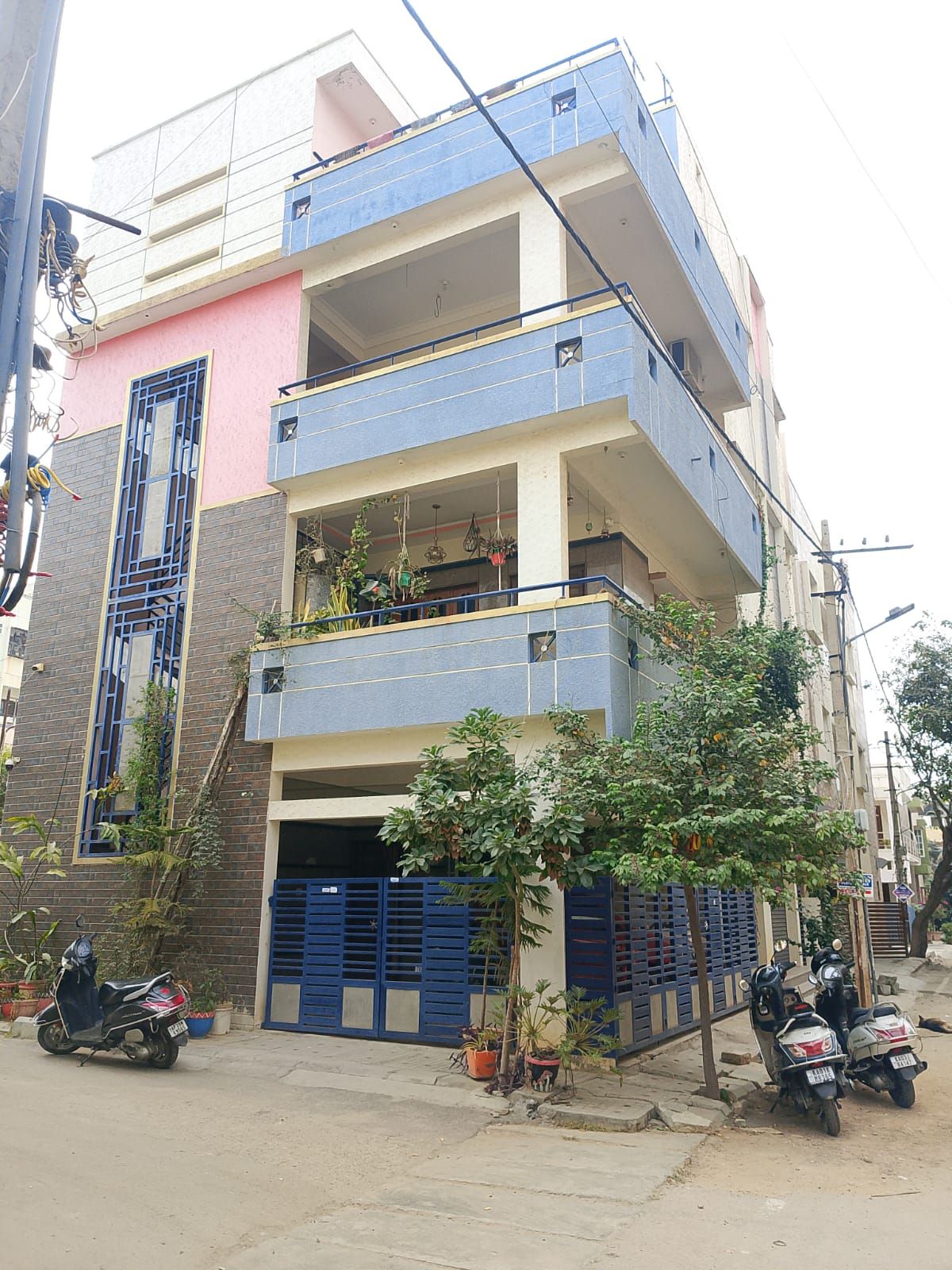 4 BHK RESIDENTIAL HOUSE