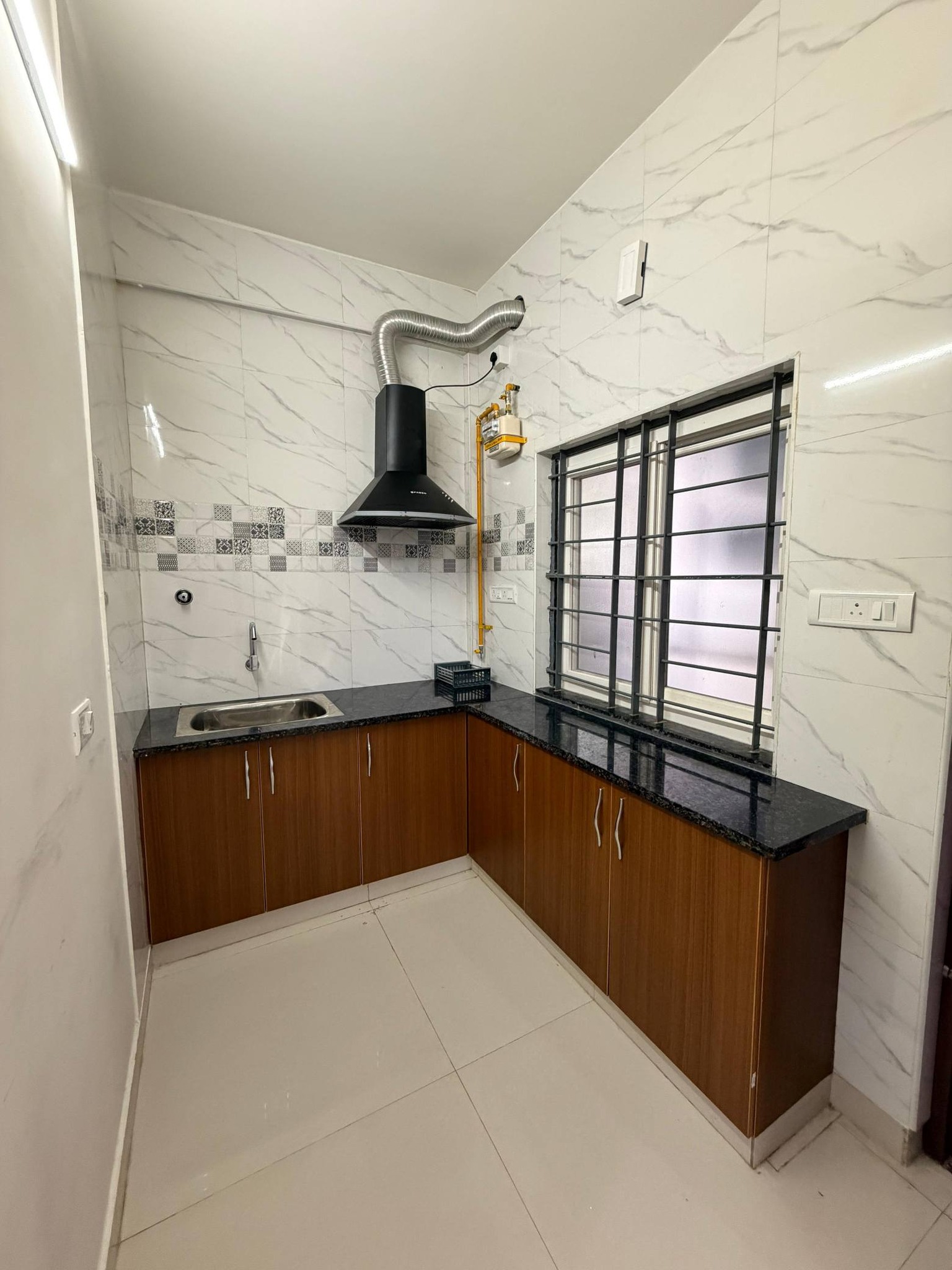 1 BHK APARTMENT / FLAT